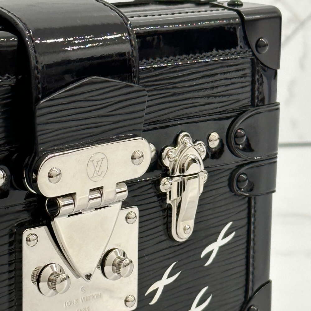Louis Vuitton Petite Malle View 6